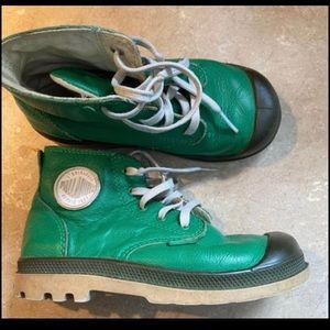 Kids palladium boots